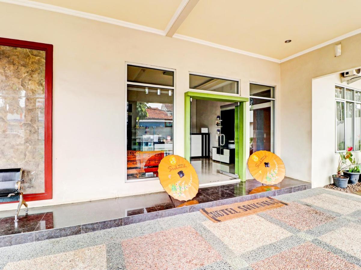 Oyo 90347 Hotel Srikandi Syariah Tasikmalaya Kültér fotó