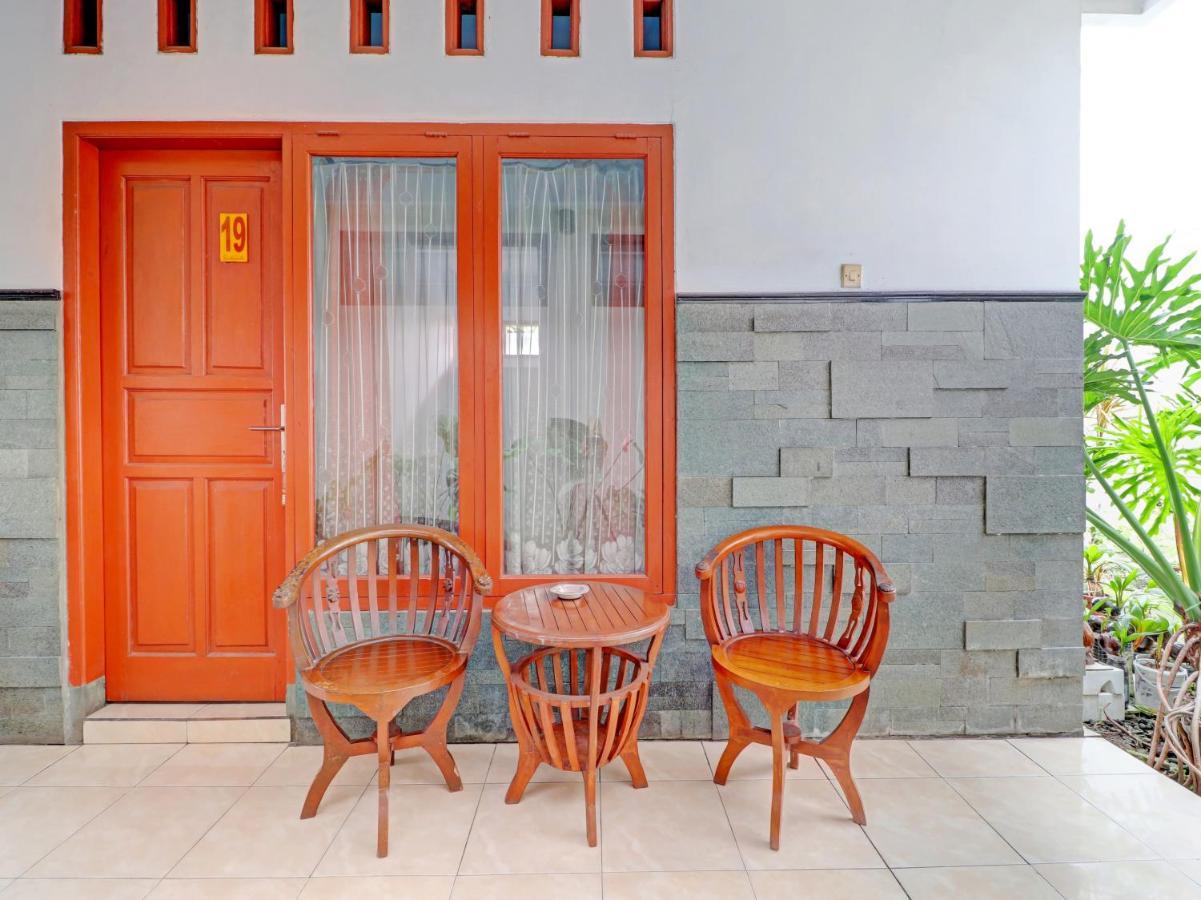 Oyo 90347 Hotel Srikandi Syariah Tasikmalaya Kültér fotó