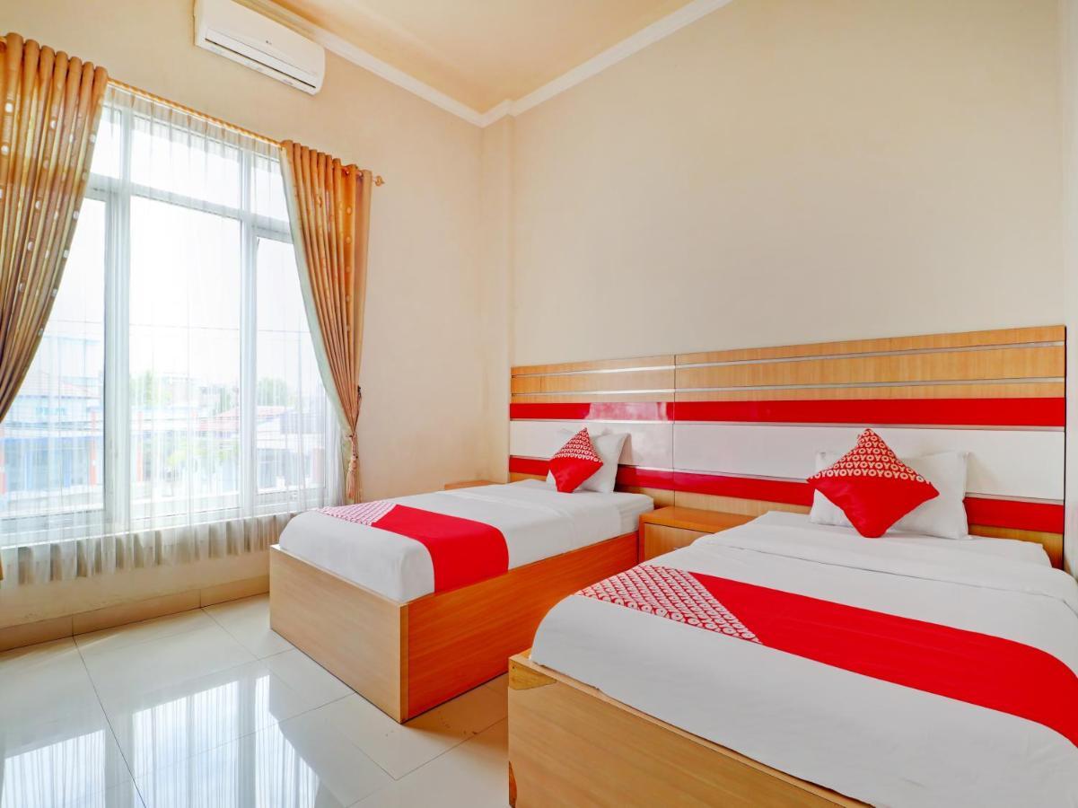 Oyo 90347 Hotel Srikandi Syariah Tasikmalaya Kültér fotó