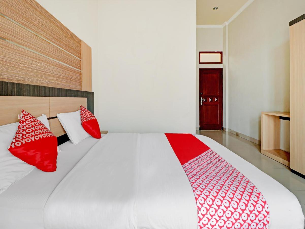 Oyo 90347 Hotel Srikandi Syariah Tasikmalaya Kültér fotó