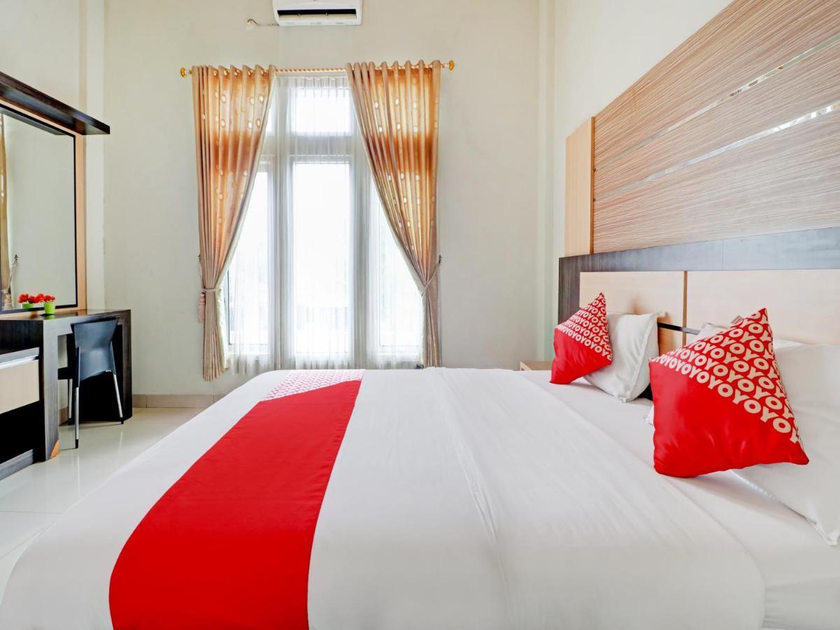 Oyo 90347 Hotel Srikandi Syariah Tasikmalaya Kültér fotó